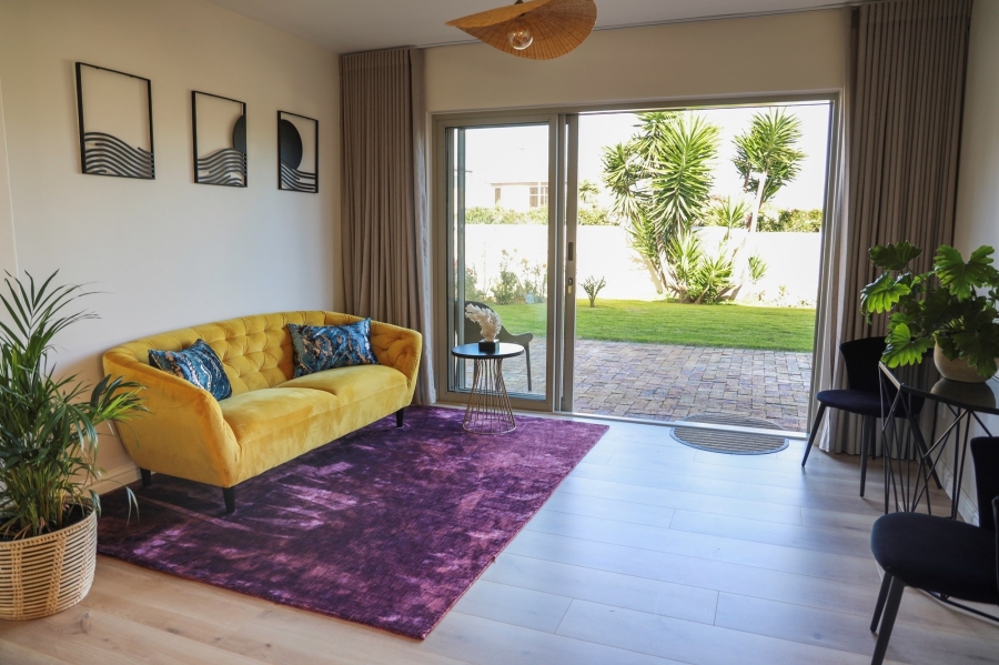 To Let 3 Bedroom Property for Rent in Flamingo Vlei Western Cape